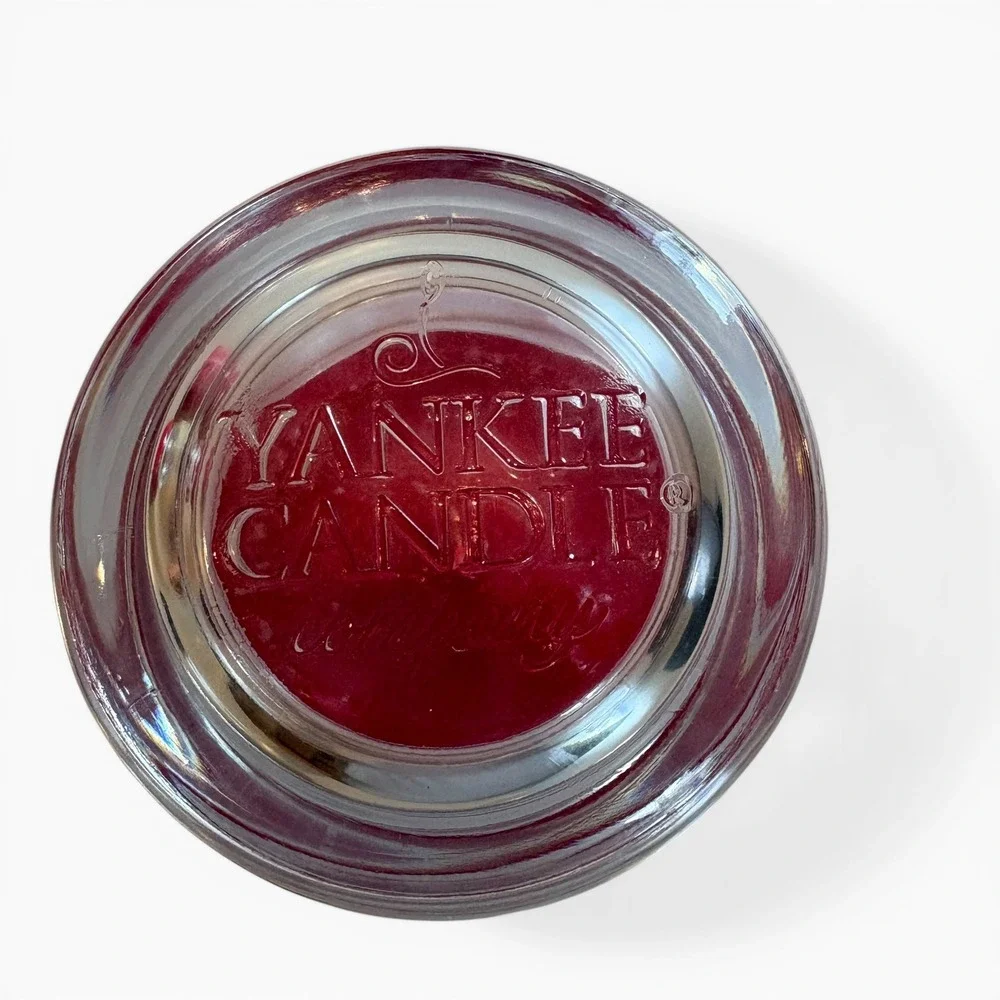 Yankee Candle Retired Fragrance True Rose Large Jar Candle 22‎ oz Red